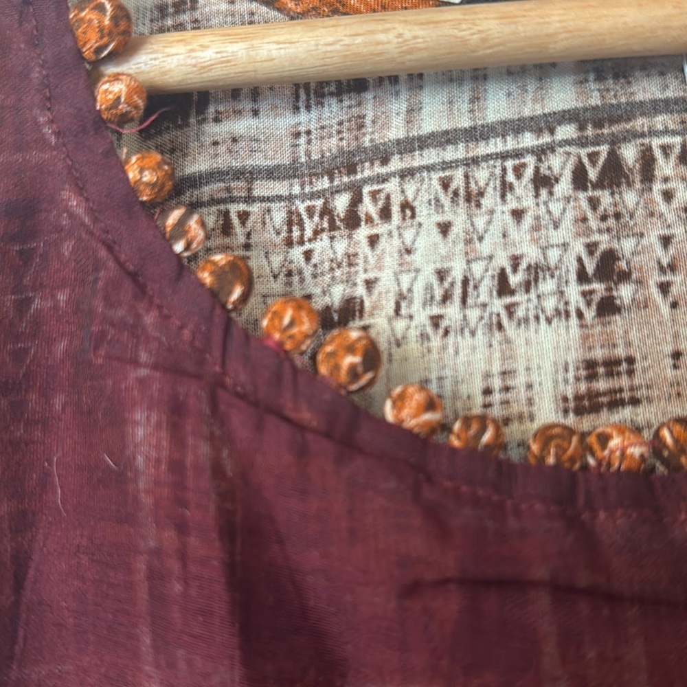 Ashmi Creations size L maroon and orange with flower embroidered - Picture 7 of 7